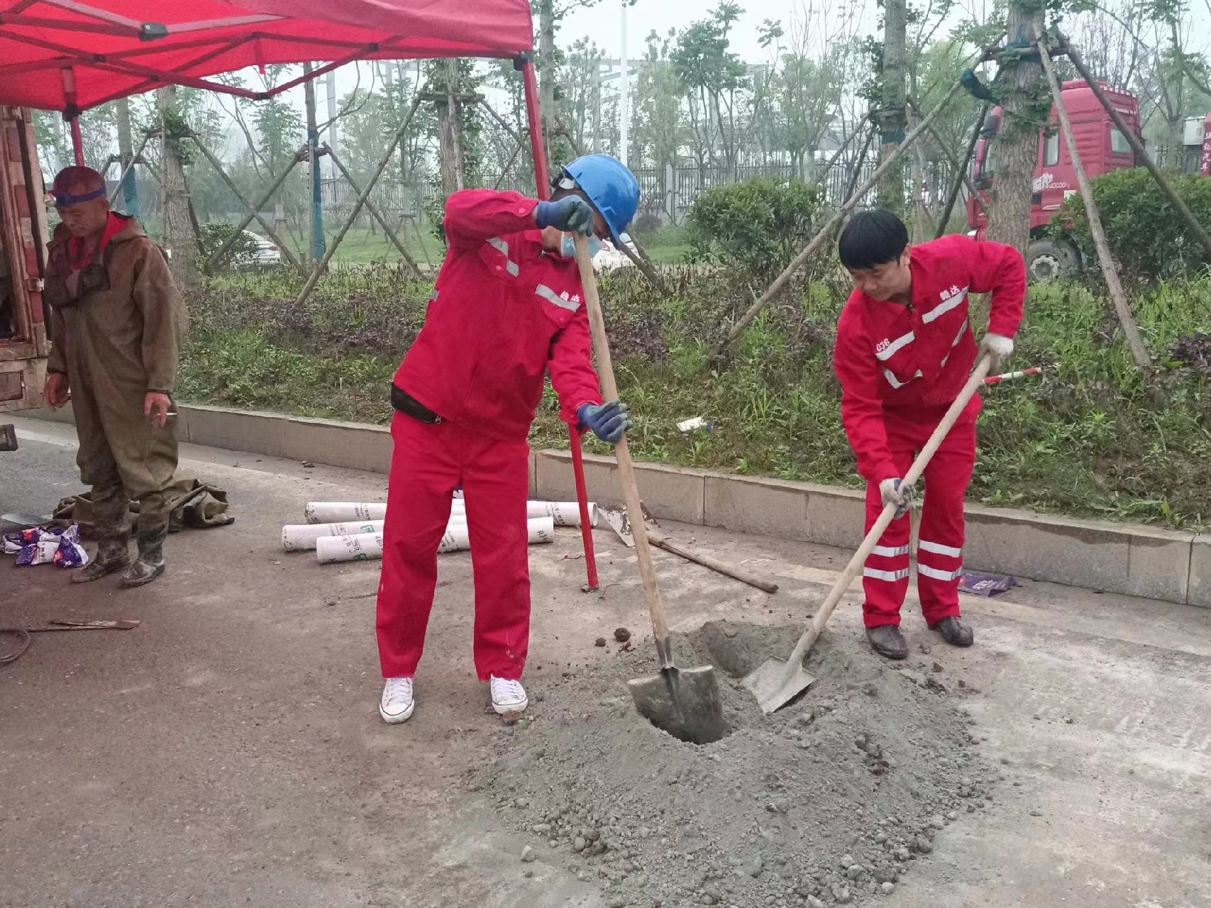 道外管道疏通哪家好】及时进行市政管道清淤